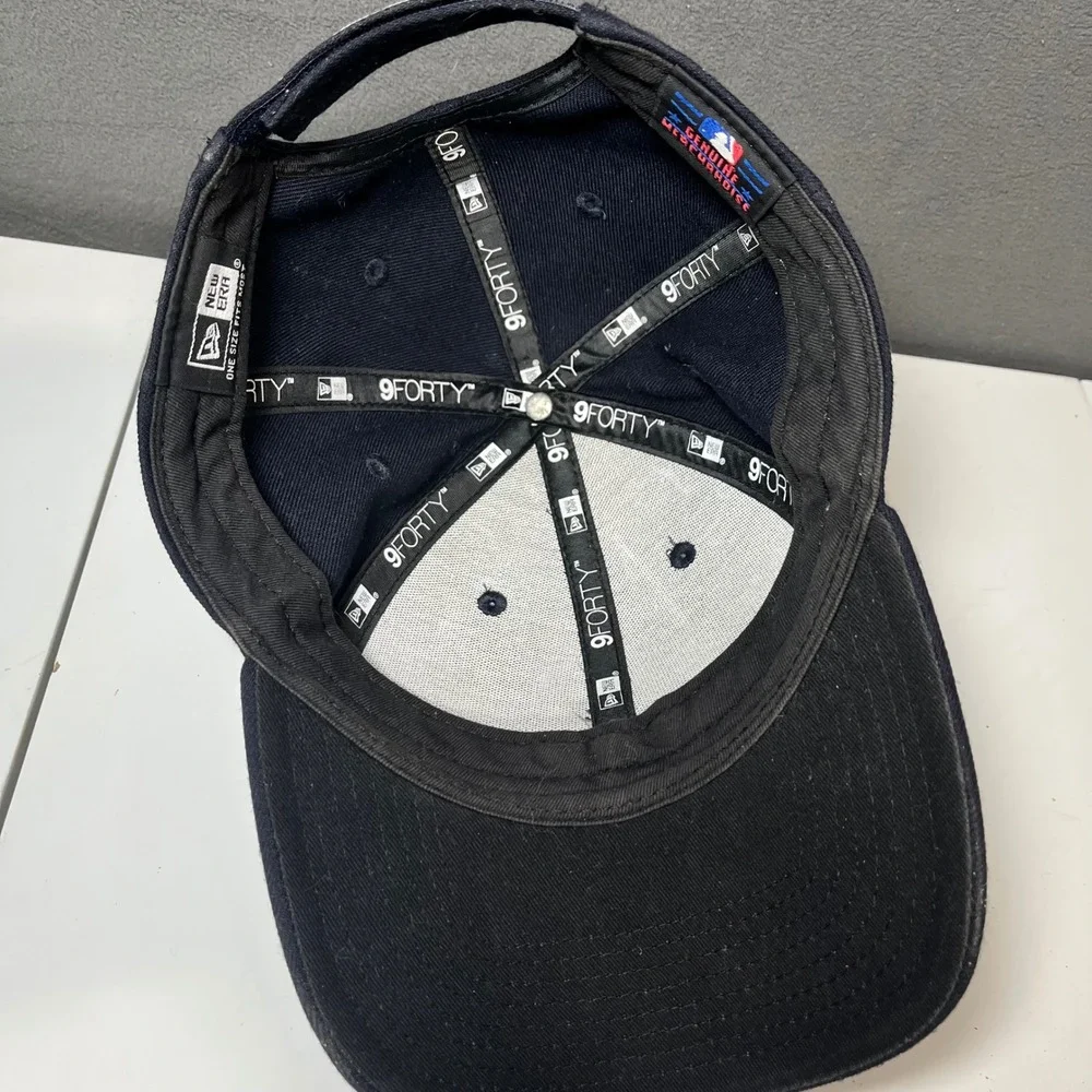 New Era 9FORTY New York Yankees Hat Mens Navy Blue Adjustable MLB Baseball Cap